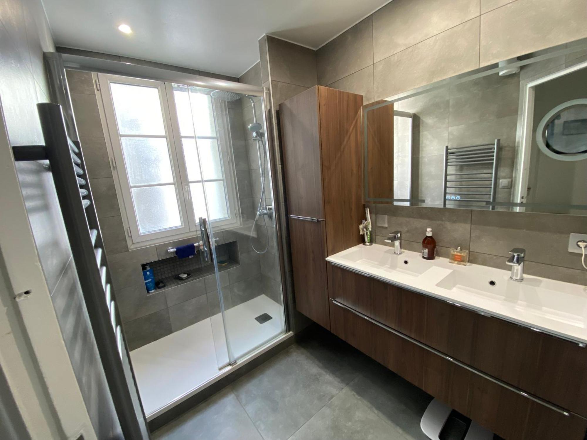 Maison Auguste Bed & Breakfast Parijs